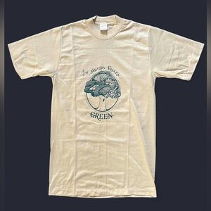 VINTAGE 1980’s “Hudson Valley Green” Cream Colored Single Stitch T-shirt